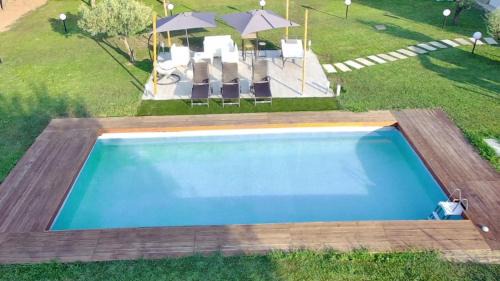 One-Bedroom Apartment with Garden