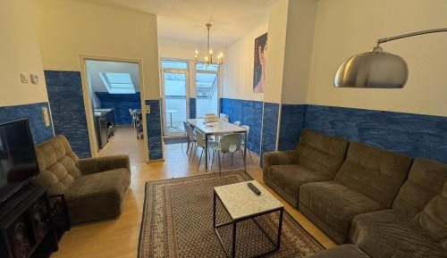 Apartment 22