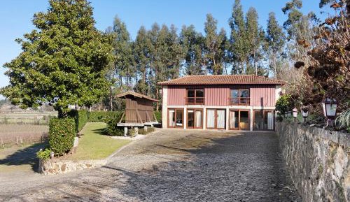 Villa with Garden View