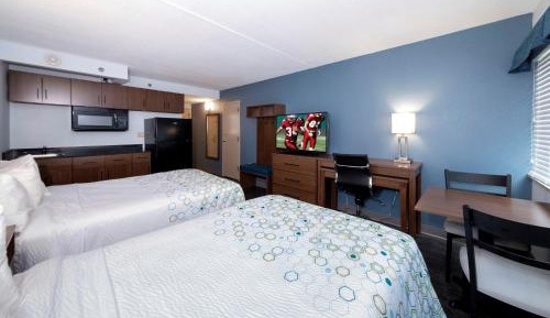 Studio Room with Two Double Beds Non-Smoking