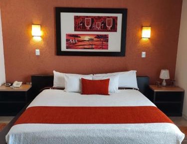 Master Suite with Spa Bath