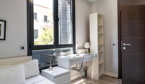 Single Room with Private Bathroom
