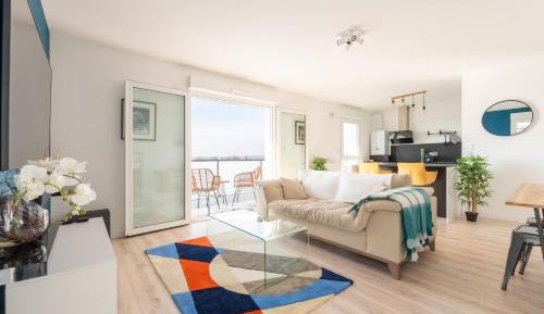 Apartment with View and Balcony