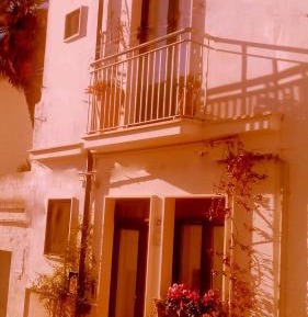 Two-Bedroom Apartment - Split Level