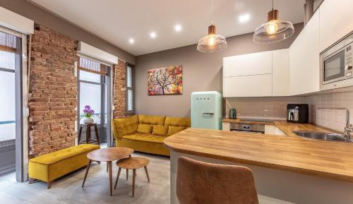 One-Bedroom Apartment
