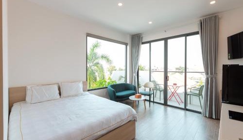 King Room with Balcony