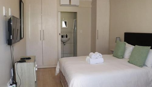 Queen Suite