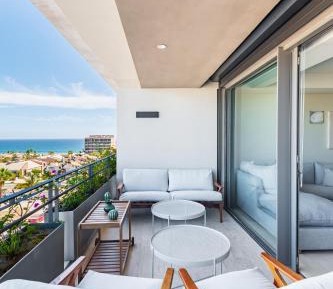 Three-Bedroom Deluxe Apartment