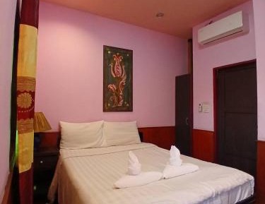 Standard Queen Room
