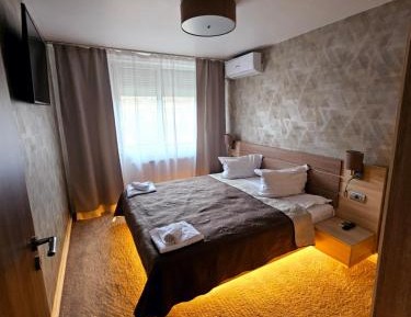 Three-Bedroom Deluxe Apartment