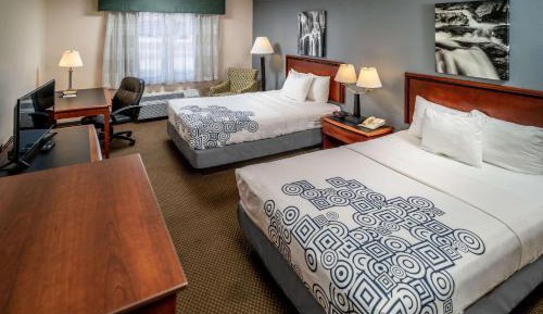 Two Double Beds Nonsmoking
