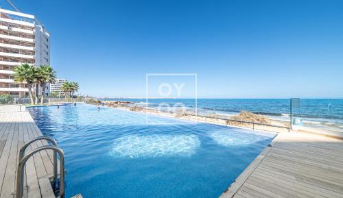 Two-Bedroom Apartment with Terrace and Sea View