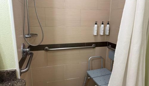 King Room - Hearing Accessible