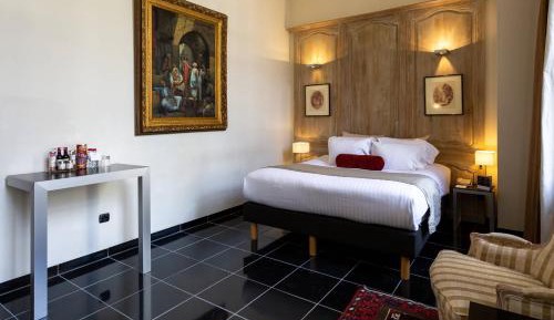Privilege Queen Room