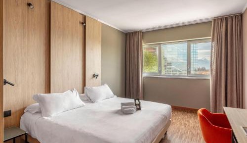 Double or Twin Room with View