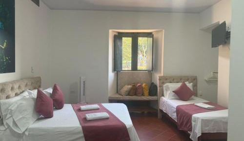 Deluxe Family Room