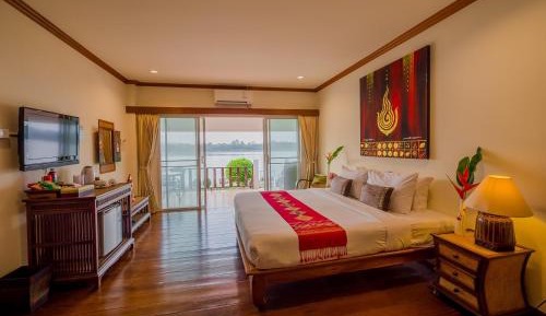 Deluxe Double or Twin Room with River View