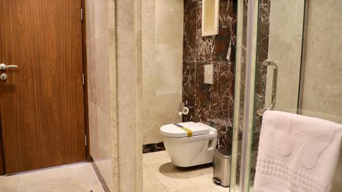 Superior King Suite