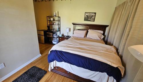 Queen Room