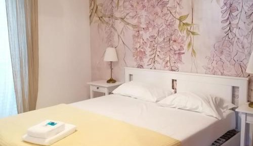 Superior One-Bedroom Apartment