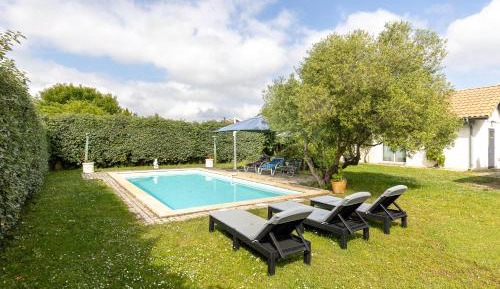 Villa with Garden View