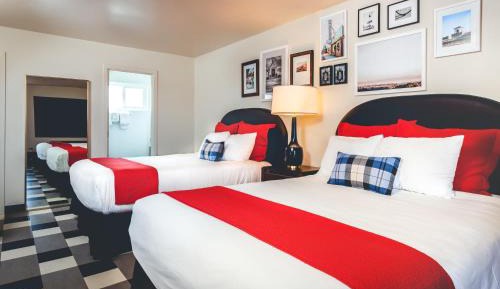 Standard Queen Room with Two Queen Beds