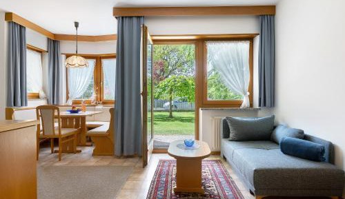 Superior One-Bedroom Apartment