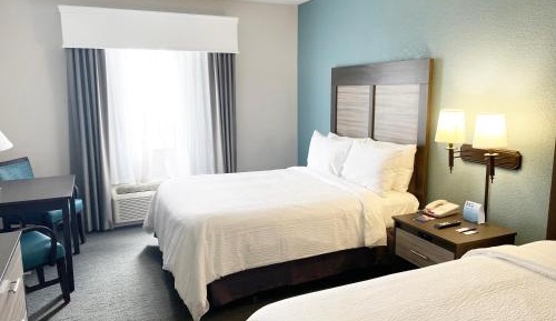 Queen Room with Two Queen Beds - Hearing Accessible/Non-Smoking