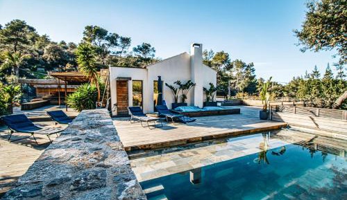 Deluxe Villa