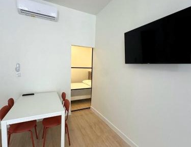 Apartment with Shower