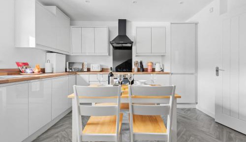 Two-Bedroom Loft Apartment