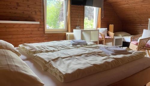 Triple Room with Bathroom