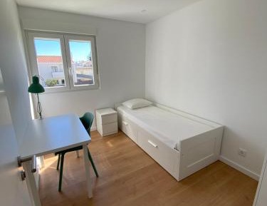 Standard Single Room with Shared Bathroom