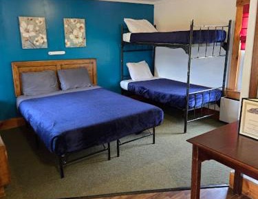 Cabin with One Queen Bed and One Bunk Bed