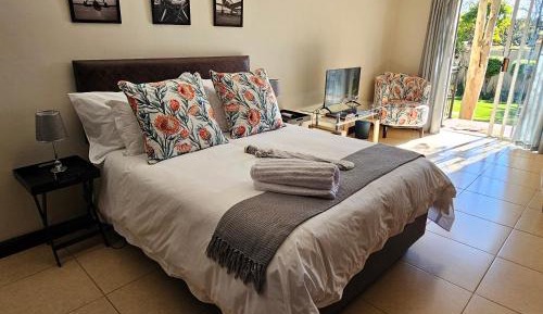 Room Shiraz ( non-smoking )