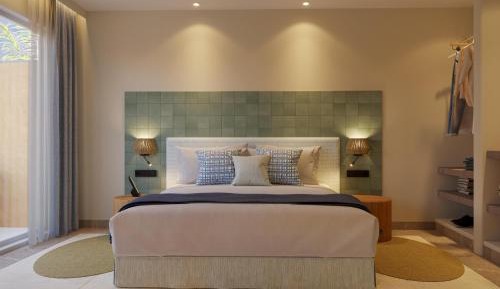 Junior Suite with Balcony