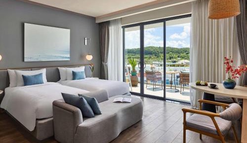 Standard Twin Room with Balcony