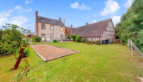 Four-Bedroom Holiday Home