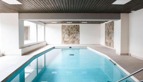 Apartment with Lake View