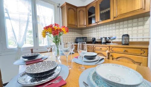 Two-Bedroom Apartment with Terrace and Sea View