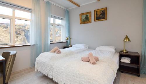 Double or Twin Room with Private Bathroom