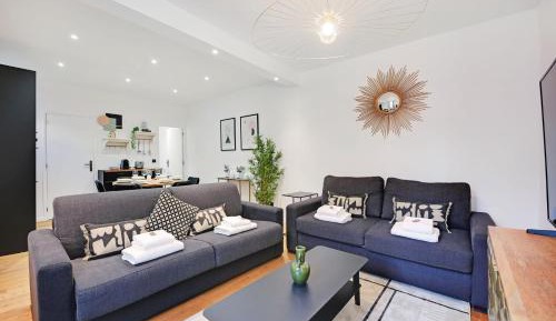 One-Bedroom Apartment with Terrace