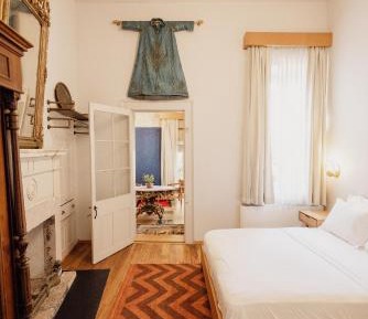 Suite with Garden View