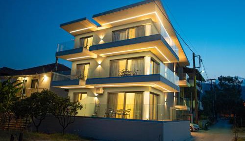 Superior One-Bedroom Apartment with Balcony