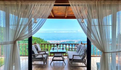 Villa with Sea View