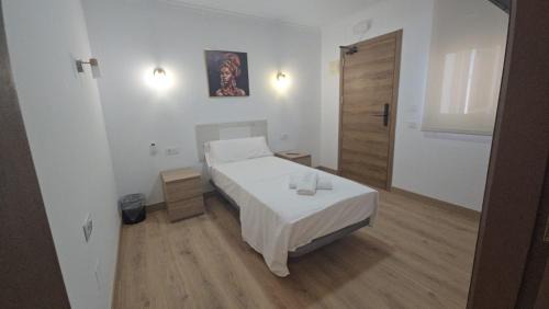 Single Room with Private Bathroom