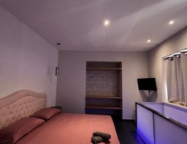 Queen Room with Spa Bath