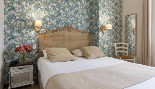 Standard Double Room with Air Conditioning