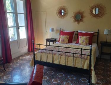 Deluxe Double Room with Extra Bed