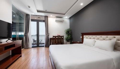 Apartment with Balcony